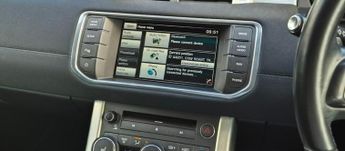 LAND ROVER RANGE ROVER EVOQUE 2.2 SD4 Pure 4WD 5dr ++ TECH PACK / NAV / LEATHER / DAB / BLUETO