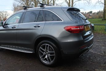 MERCEDES-BENZ GLC GLC 220d 4Matic AMG Line Premium 5dr 9G-Tronic