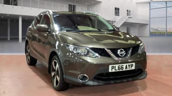 Nissan Qashqai 1.5 dCi N-Connecta 5dr + PANROOF / NAV / CAMERA / 20 TAX / ULEZ 