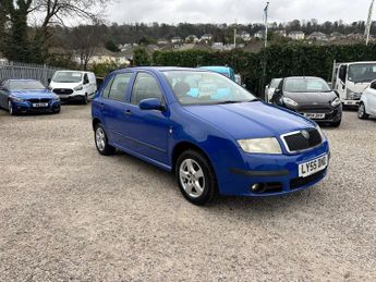 Skoda Fabia 1.4 16V Elegance 5dr Auto 75hp [AC]