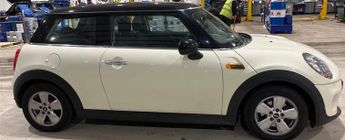 MINI Hatch 1.5 Cooper 3dr ++ ULEZ / 20 TAX / MINI DEALER HISTORY / BLUETOOT