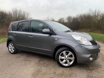 Nissan Note 1.6 Tekna 5dr Auto