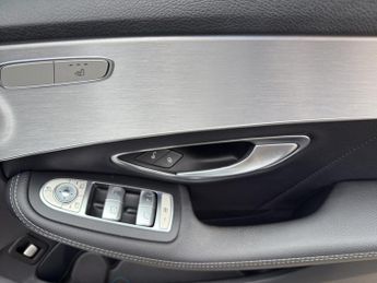 MERCEDES-BENZ C CLASS C220d AMG Line 5dr 9G-Tronic