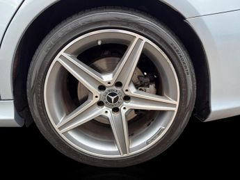MERCEDES-BENZ C CLASS C220d AMG Line 5dr 9G-Tronic