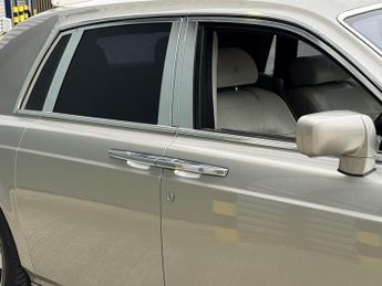 ROLLS-ROYCE PHANTOM  Phantom 6.7 V12 Auto 4dr