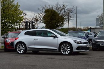 Volkswagen Scirocco 2.0 TDi BlueMotion Tech GT 3dr + LEATHER / SAT NAV / SUNROOF / 3