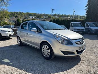 Vauxhall Corsa 1.4i 16V Club 5dr [AC]