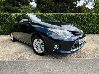 Toyota Auris 1.8 VVTi Hybrid Icon 5dr CVT Auto