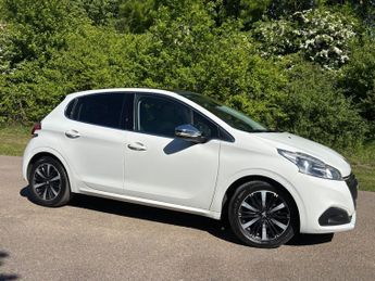 Peugeot 208 1.2 PureTech Allure Premium 5dr