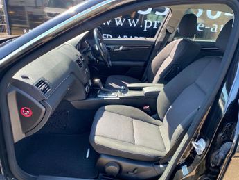 MERCEDES-BENZ C CLASS C180 CGI BlueEFFICIENCY SE AUTOMATIC 95K FSH ULEZ PETROL RELIABL