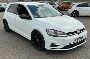 Volkswagen Golf TDi 1.6 TDI SE NAV 5dr ++ SAT NAV / ULEZ / DAB / BLUETOOTH / SENSORS