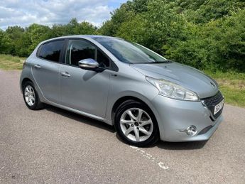 Peugeot 208 1.2 VTi Style 5dr