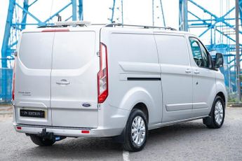 FORD TRANSIT CUSTOM 2.0 EcoBlue 170ps Low Roof Limited Van Auto