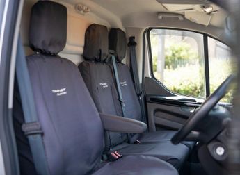 FORD TRANSIT CUSTOM 2.0 EcoBlue 170ps Low Roof Limited Van Auto