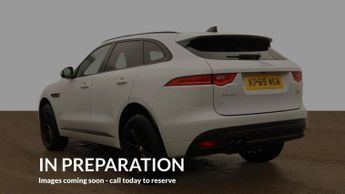 JAGUAR F-PACE Chequered Flag Awd