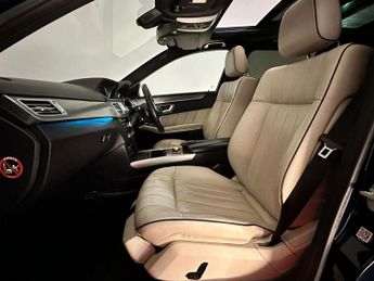 MERCEDES-BENZ E-CLASS E220 BlueTEC SE 5dr 7G-Tronic