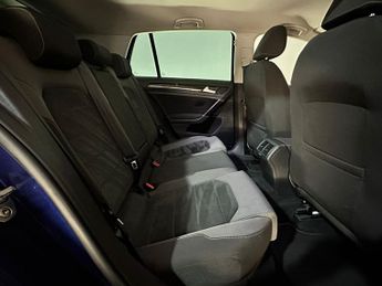 VOLKSWAGEN GOLF 1.6 TDI GT 5dr DSG