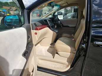 TOYOTA ALPHARD Mileage 8 seater ULEZ compliance 