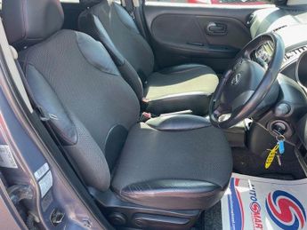 NISSAN NOTE 1.6 Tekna 5dr Auto