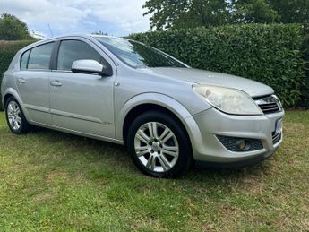 VAUXHALL ASTRA 1.8i VVT SRi 5dr [Exterior Pack] Auto