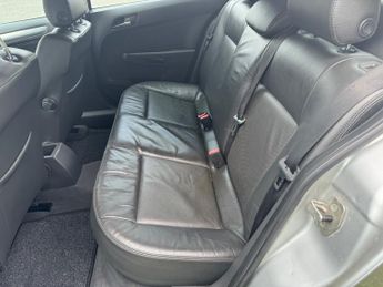 VAUXHALL ASTRA 1.8i VVT SRi 5dr [Exterior Pack] Auto