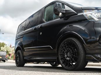 FORD TRANSIT CUSTOM 2.0 EcoBlue 130ps Low Roof D/Cab Limited Van Auto