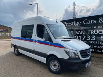 Mercedes Sprinter 314 CDI 2.1 MWB L2H2 WELFARE VAN 7 SEATER MPV DAY VAN LEISURE 14