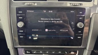 VOLKSWAGEN GOLF E-Golf