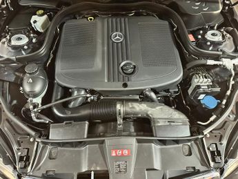 MERCEDES-BENZ E-CLASS E220 CDI BlueEFFICIENCY Executive SE 5dr Tip Auto