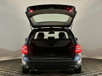 MERCEDES-BENZ E-CLASS E220 CDI BlueEFFICIENCY Executive SE 5dr Tip Auto