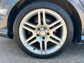 MERCEDES-BENZ C-CLASS C180K Sport 4dr Auto
