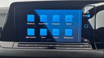 VOLKSWAGEN GOLF R-Line Etsi Dsg