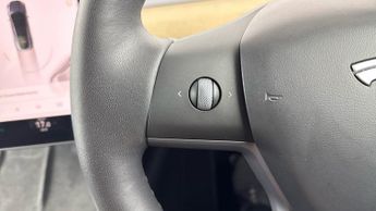 TESLA MODEL Y Long Range