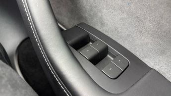 TESLA MODEL Y Long Range