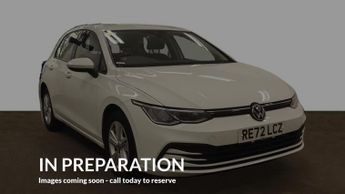 Volkswagen Golf Life Tsi
