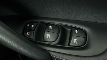 NISSAN QASHQAI Dig-T Acenta Premium Dct