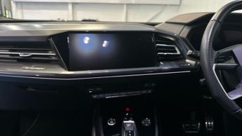 AUDI Q4 E-TRON 125kW 35 55kWh S Line 5dr Auto