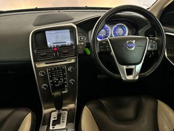 VOLVO XC60 D5 [215] R DESIGN 5dr AWD Geartronic