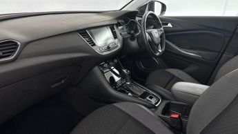 VAUXHALL GRANDLAND X 1.2 Turbo SRi Nav 5dr Auto