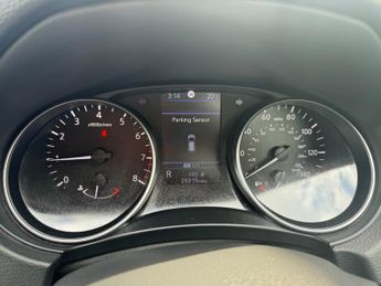 NISSAN QASHQAI 1.3 DiG-T 160 Acenta Premium 5dr DCT **AUTOMATIC** **ULEZ**