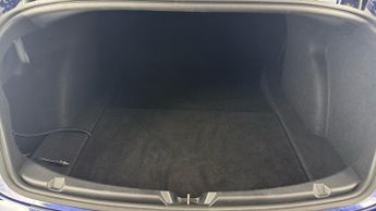 TESLA MODEL 3 RWD 4dr Auto