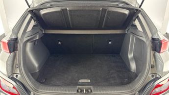 HYUNDAI KONA 150kW Premium 64kWh 5dr Auto