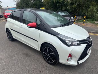 Toyota Yaris 1.33 VVT-i Design 5dr CVT auto 