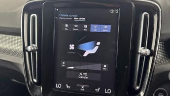 VOLVO XC40 D3 R-Design