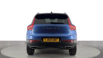 VOLVO XC40 D3 R-Design
