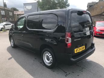 PEUGEOT PARTNER 950 1.5 BlueHDi 130 Professional Premium+ Van EAT8