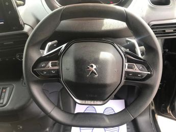 PEUGEOT PARTNER 950 1.5 BlueHDi 130 Professional Premium+ Van EAT8