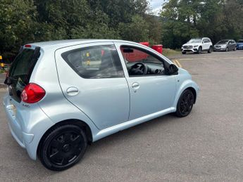 TOYOTA AYGO 1.0 VVT-i + 5dr