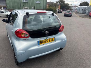 TOYOTA AYGO 1.0 VVT-i + 5dr