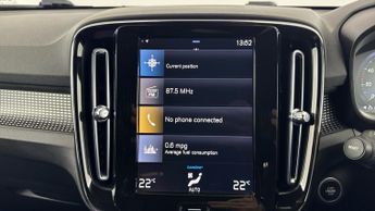 VOLVO XC40 Recharge T4 R-Design